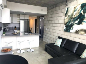 Modern 2 Bdrm w/Parking in the Heart of Hillcrest, San Diego